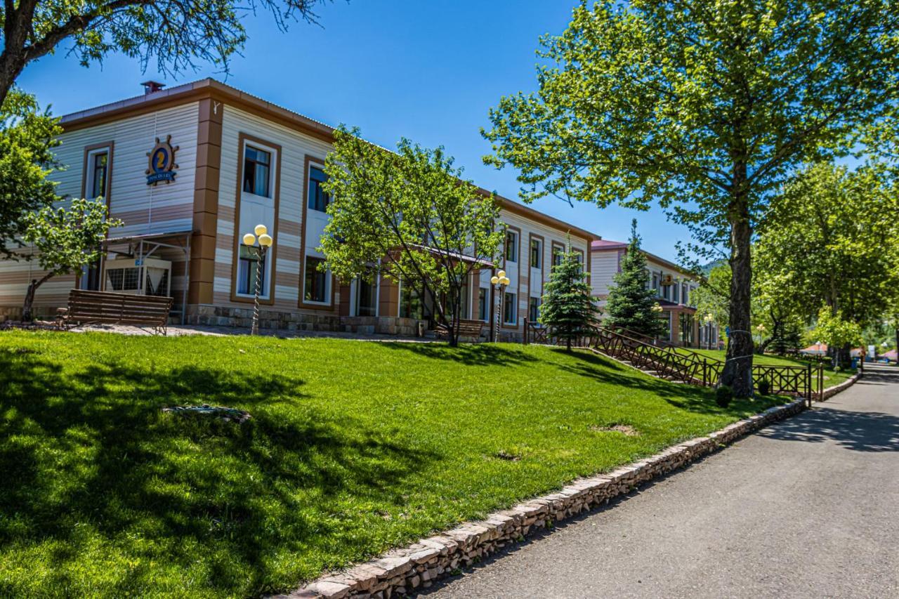 Лайнер Горный Курортный Комплекс Layner В Чимгане Kültér fotó