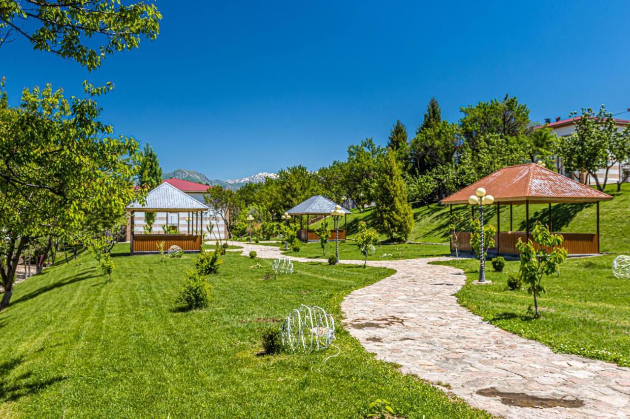 Лайнер Горный Курортный Комплекс Layner В Чимгане Kültér fotó